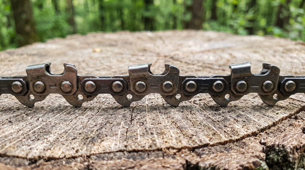 How to Measure a Chainsaw Chain
